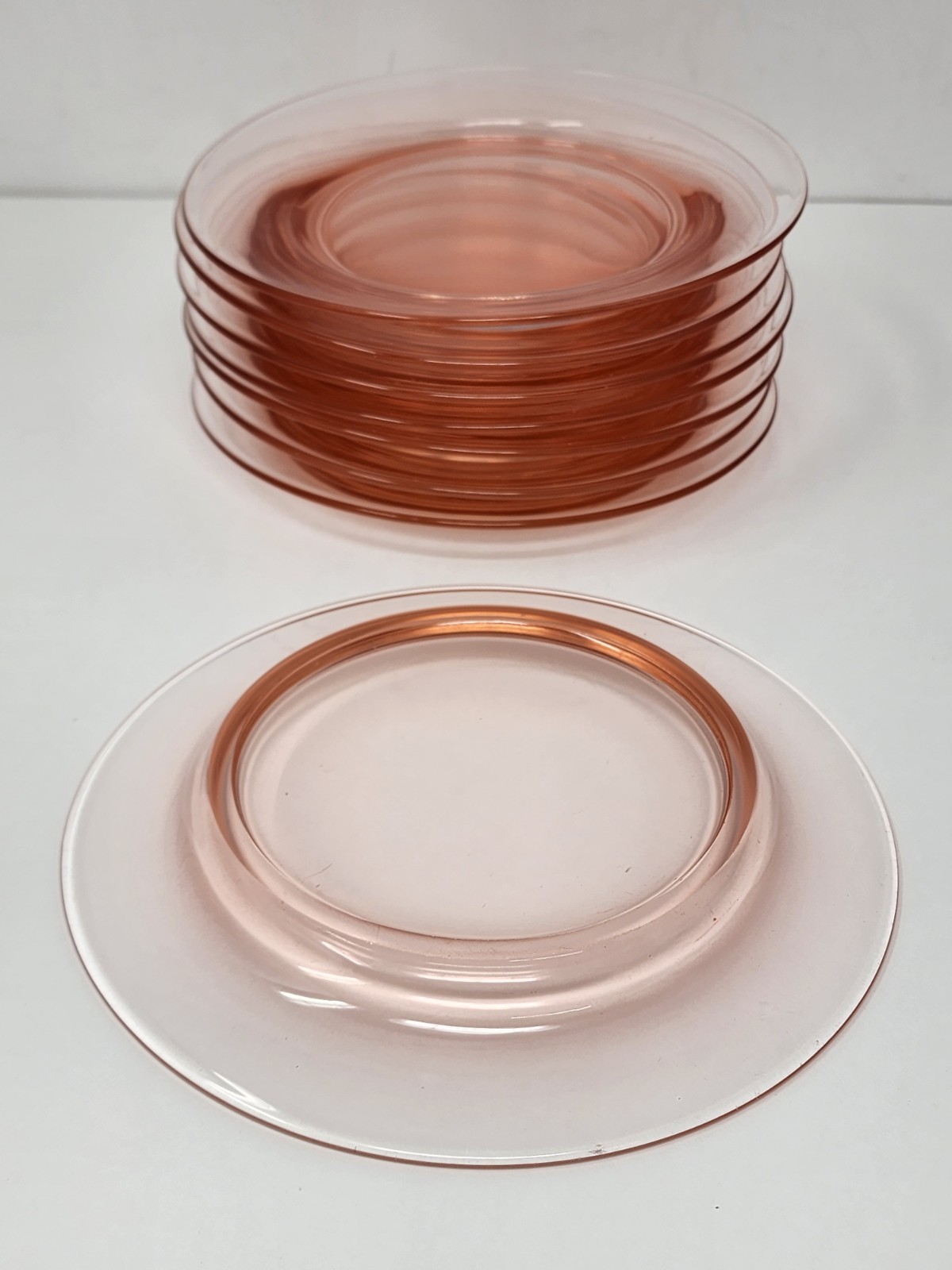Set Of 8 Pink Depression Glass 7.75″ Round Salad Luncheon Plates