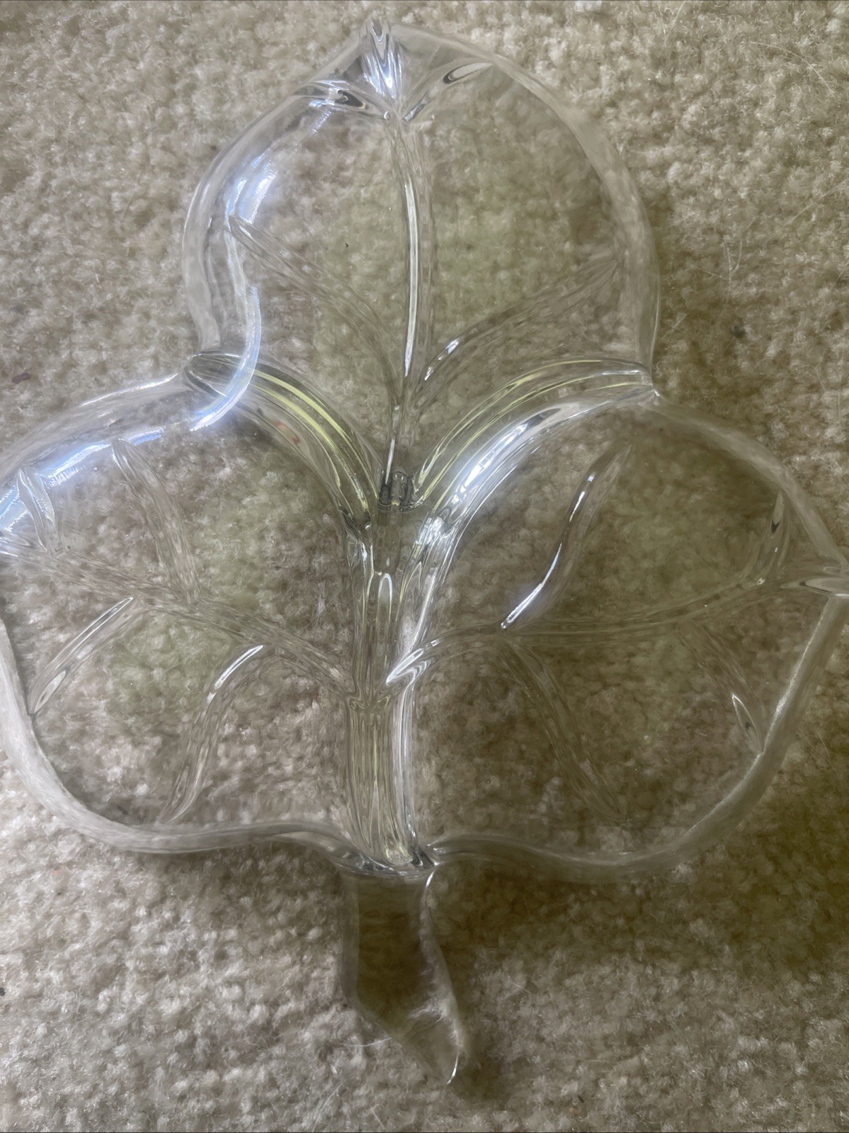 Leaf Shaped Divided Candy Dish Glass Tabletop Candy Nut Coin Holder 6.5″ Server