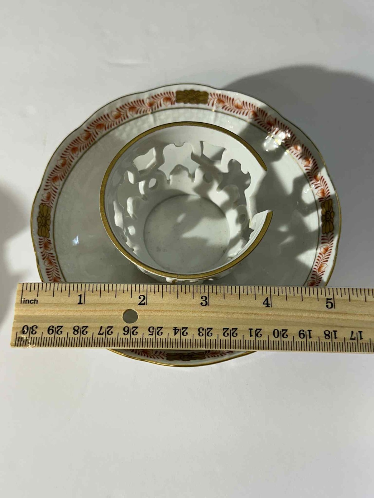 Pair Herend Hungary Trembleuse Saucers #713 Blue & Rust Indian Basket Gold Trim