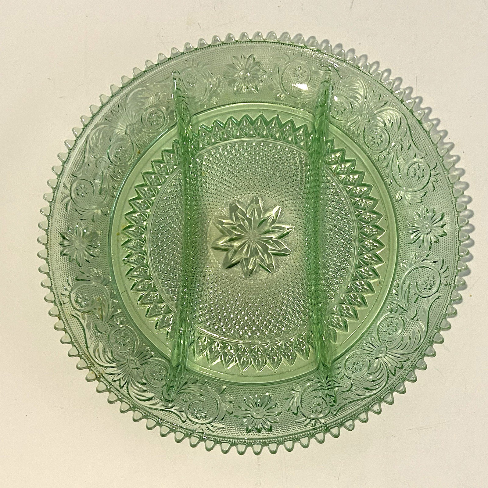 Green Indiana Glass Tiara Divided Relish Serving Plate Platter 12″ Saw Tooth Vtg