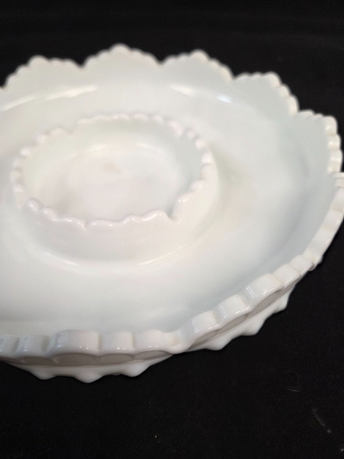 VTG Fenton White Milk Glass Hobnail 9 1/2″ Chip ‘N Dip/Candle Bowl #3748
