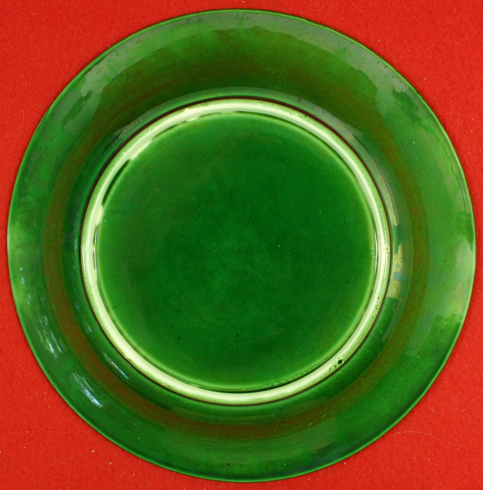 Vintage Bordallo Penheiro Dark Green Grape Vine Majolica Plate No Mark 8 1/2″