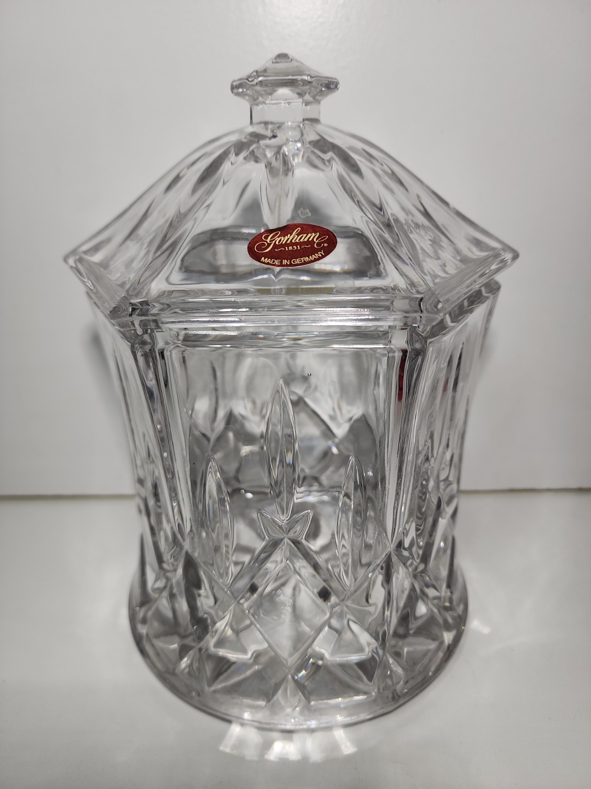 Gorham Lady Anne Hexagon Cut Crystal Biscuit Barrel Jar w/Lid 9″ H x 6″ D
