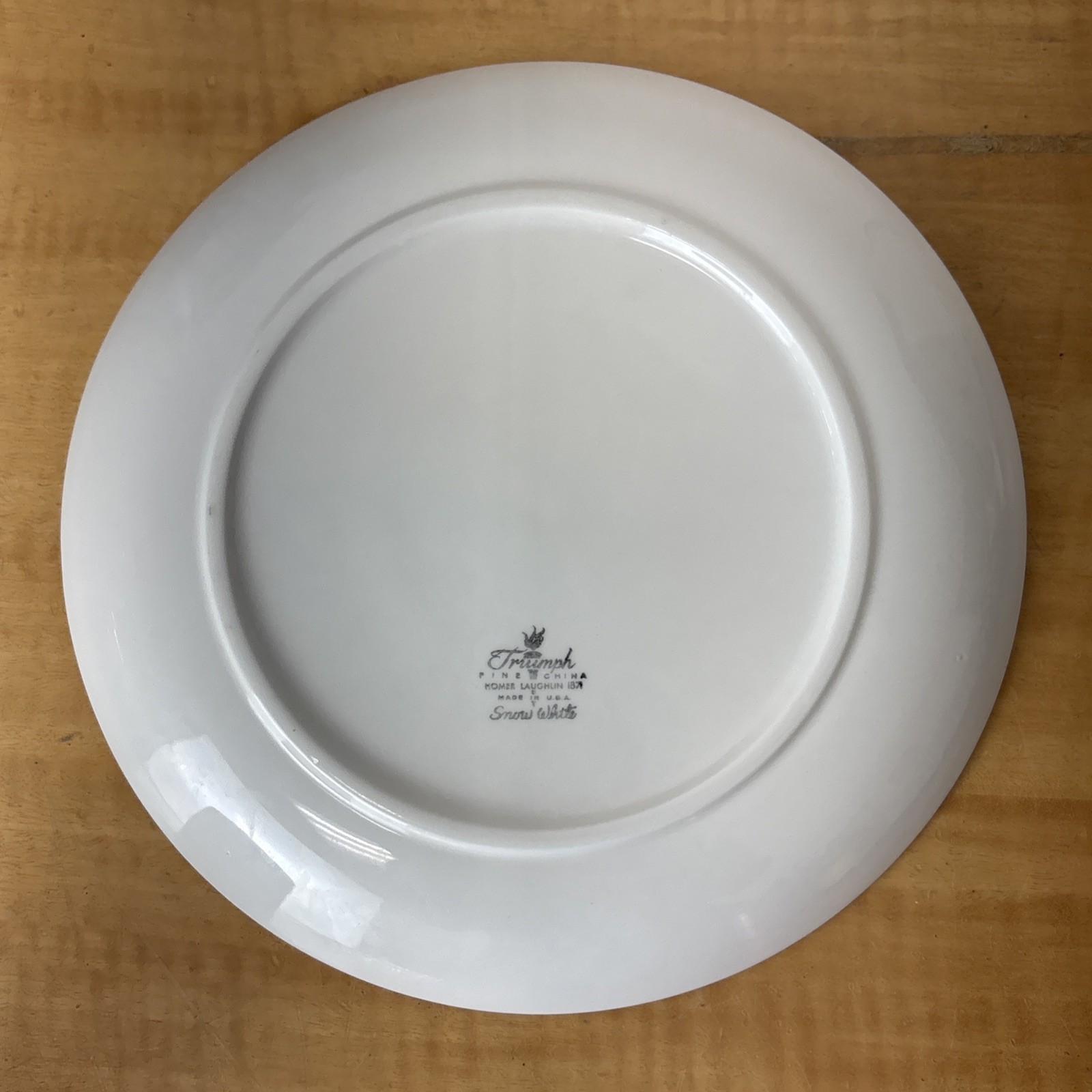 Homer Laughlin Snow White Dinner Plate Triumph Fine China ( 4 Avail )
