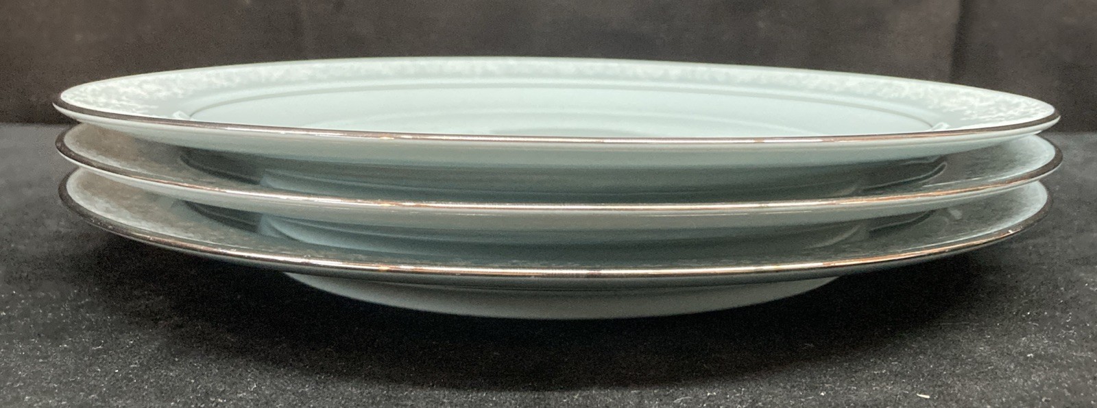Noritake Fidelity 8003 Dinner Plates Blue 10 1/8” Set of 3