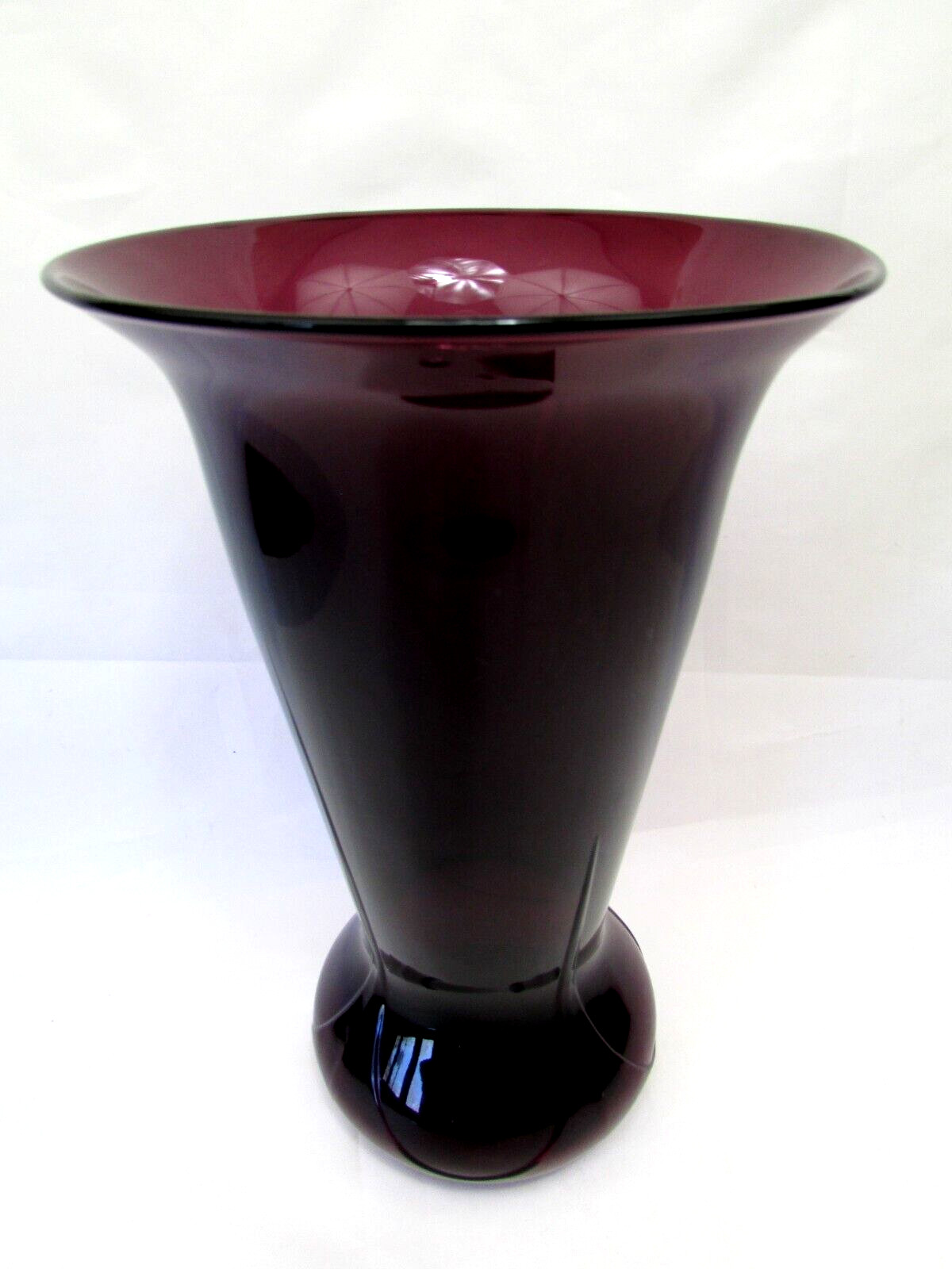 Vintage Cambridge Glass Purple Amethyst 11 3/4″ Vase Flared Rim #402