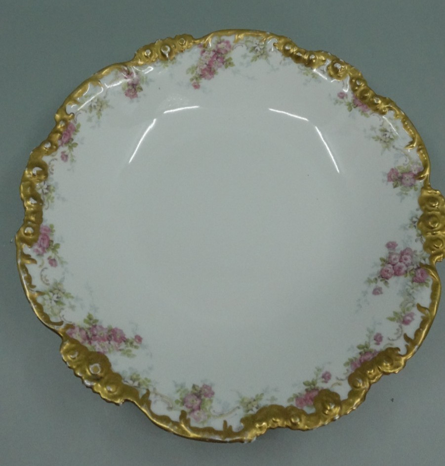 Haviland Platter, 9 J. Pouyat, 9.25″