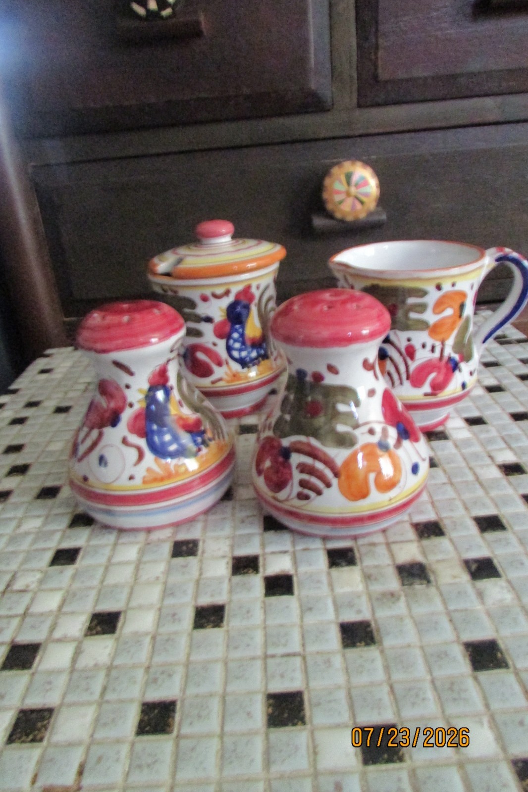 ITALY # HANDPAINTED SHAKERS/SUGAR/CREAMER OF 4 ROOSTER DESIGNER DERUTO ORVIETO
