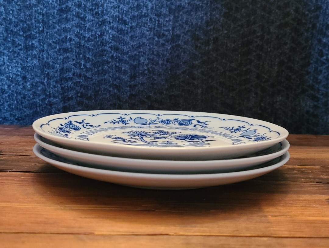 3 Graf Von Henneberg “Blue Onion” Salad Plates Echt Kobalt Germany EUC 7.5 inch
