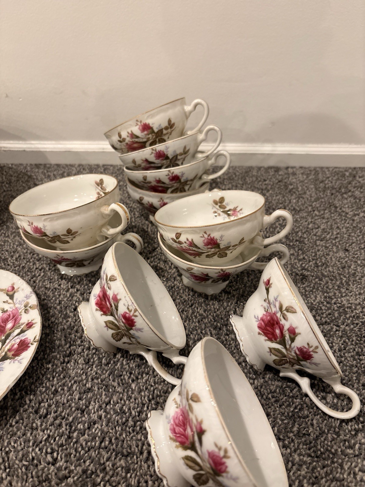 Unmarked Porcelain Floral Dinner Set White/Pink/Green w/ Gold Trim Teapot