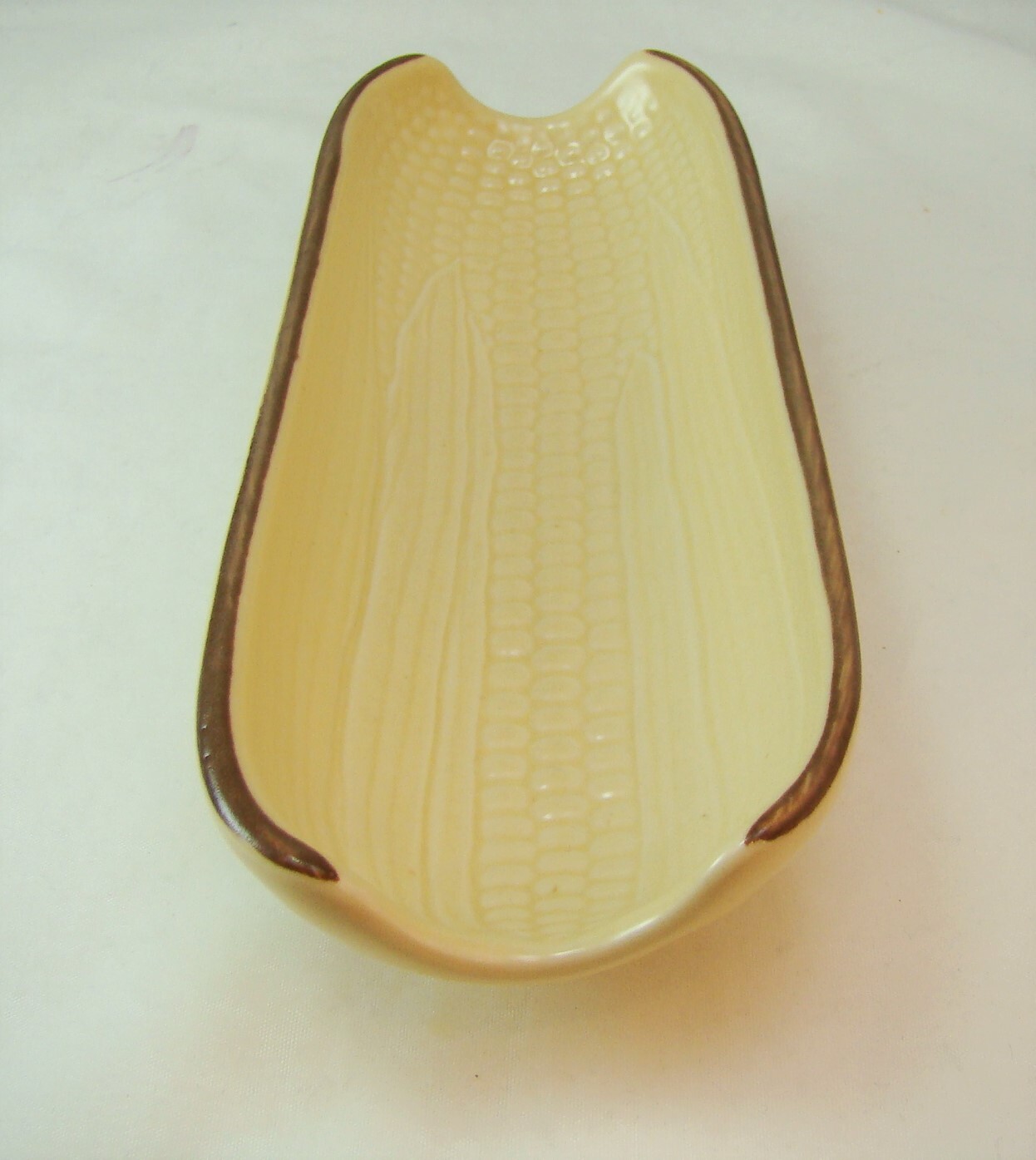Pfaltzgraff VILLAGE USA Corn Holder(s) EXCELLENT