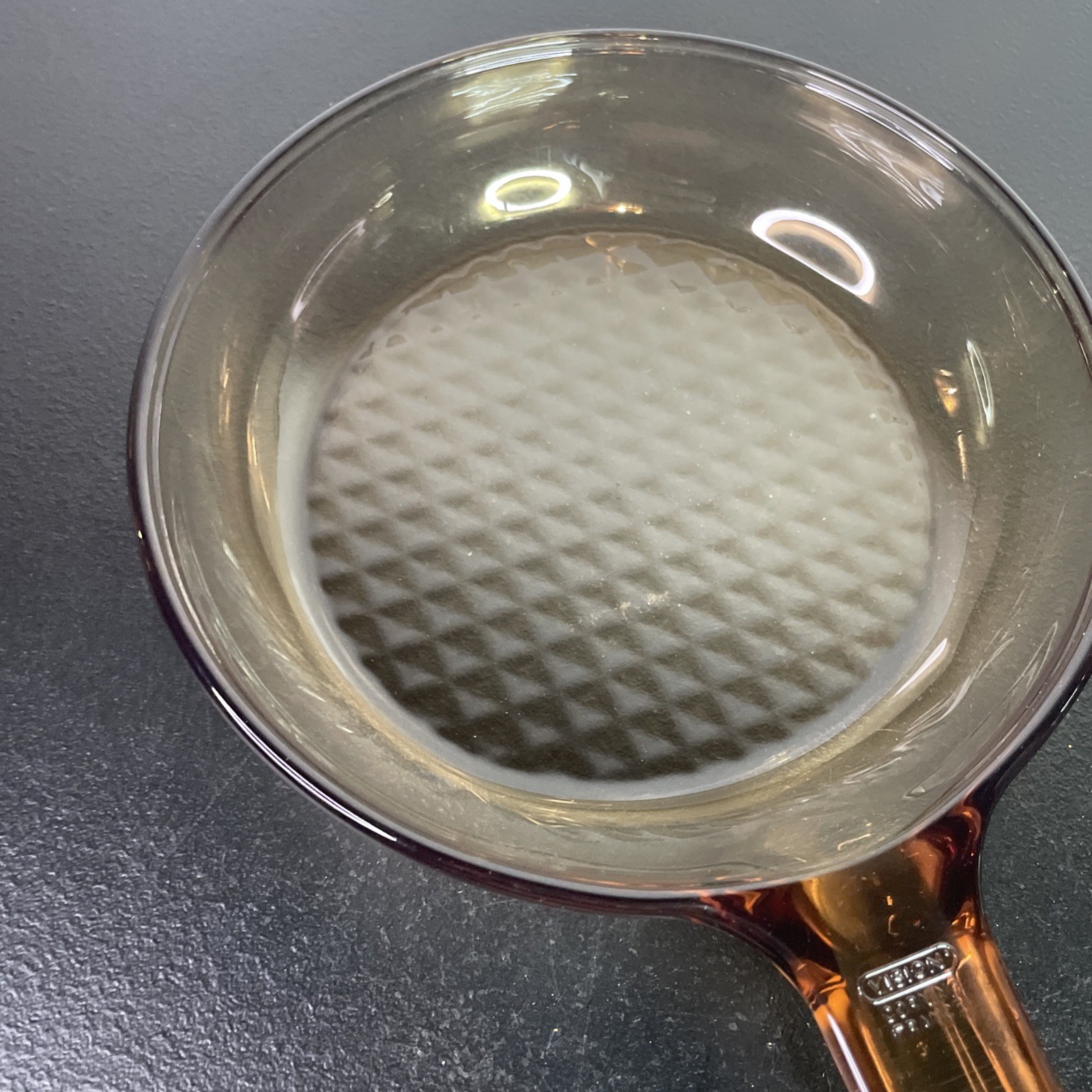Vintage Vision Corning France Amber Glass 7″ Waffle Skillet w/ Pyrex Lid V-1.5-C