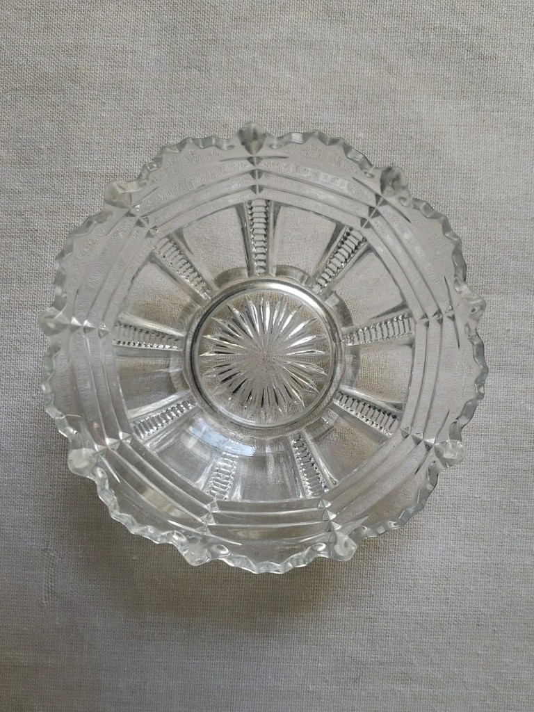 EAPG Bryce Higbee 8” & 4″ Zipper Cross Pattern Pedestal Bowl Set