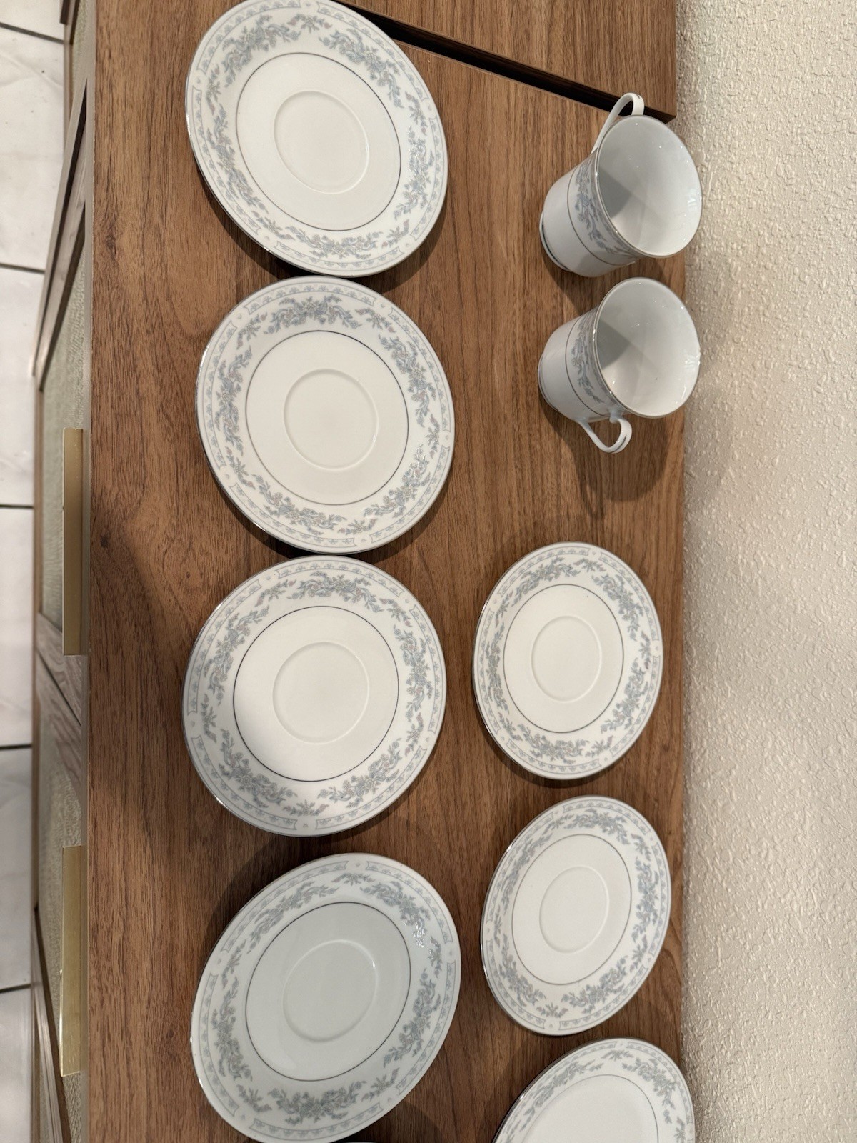 Vintage Somerset by NL Excel 12 Pieces
