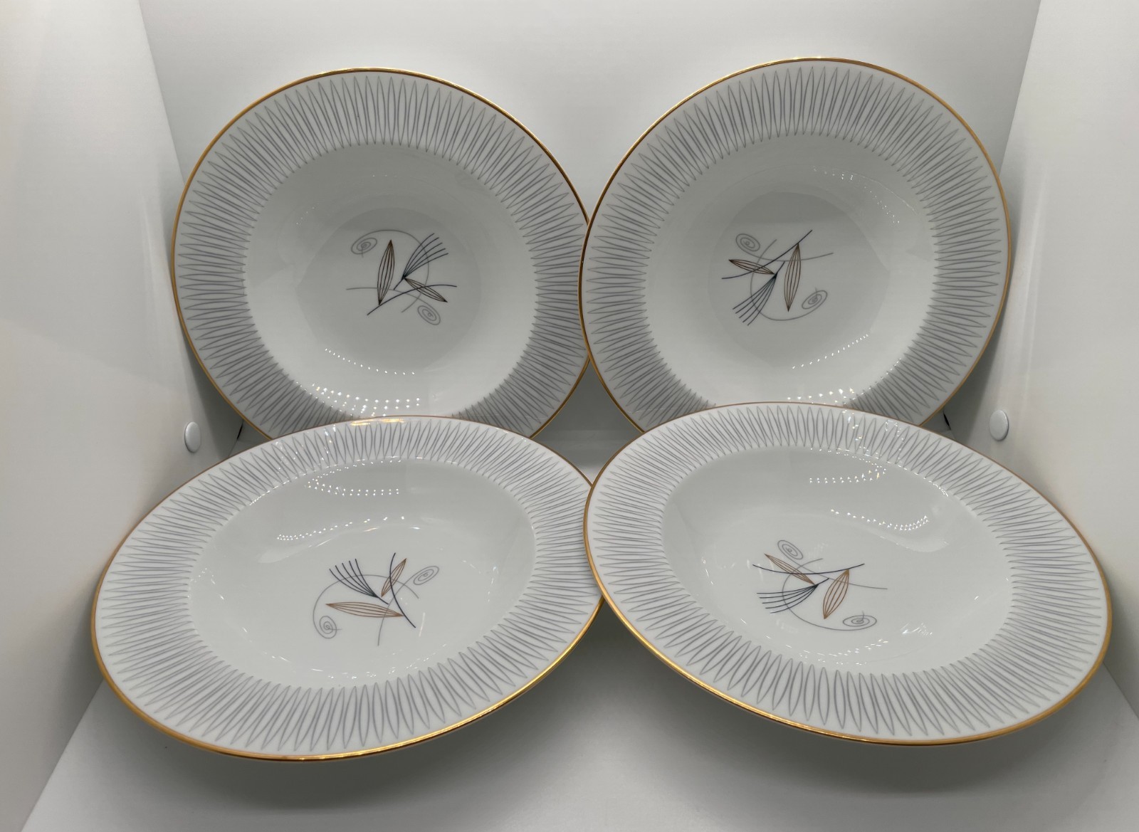 Noritake “Clinton” 8 Inch Rimmed Soup Bowl Set of 4 Great