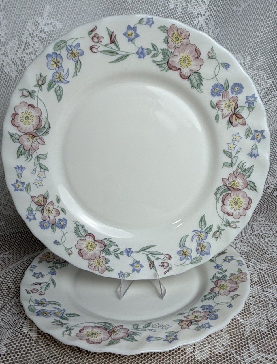 Vintage Arcopal France Champetre Floral Scalloped 5 Pc Plates Mug Set