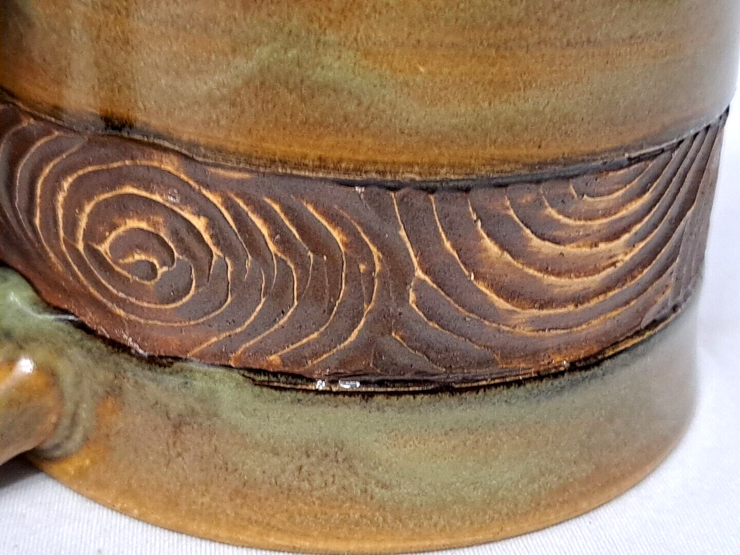 4 Studio Pottery Coffee Mugs Drip Glaze Native Island Look 18 Oz Carved Stamped