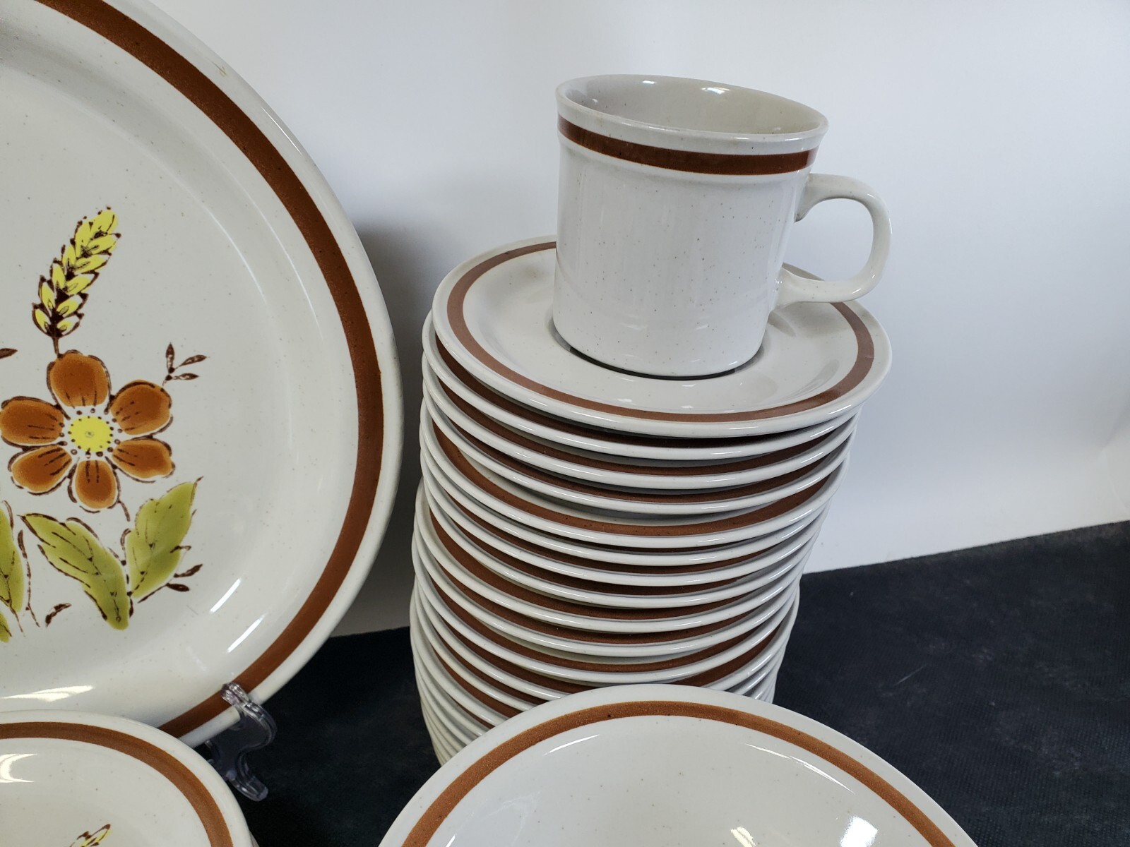 VTGE Autumn Collection Stoneware Wheat Flower Dinnerware SOLD BY THE PIECE
