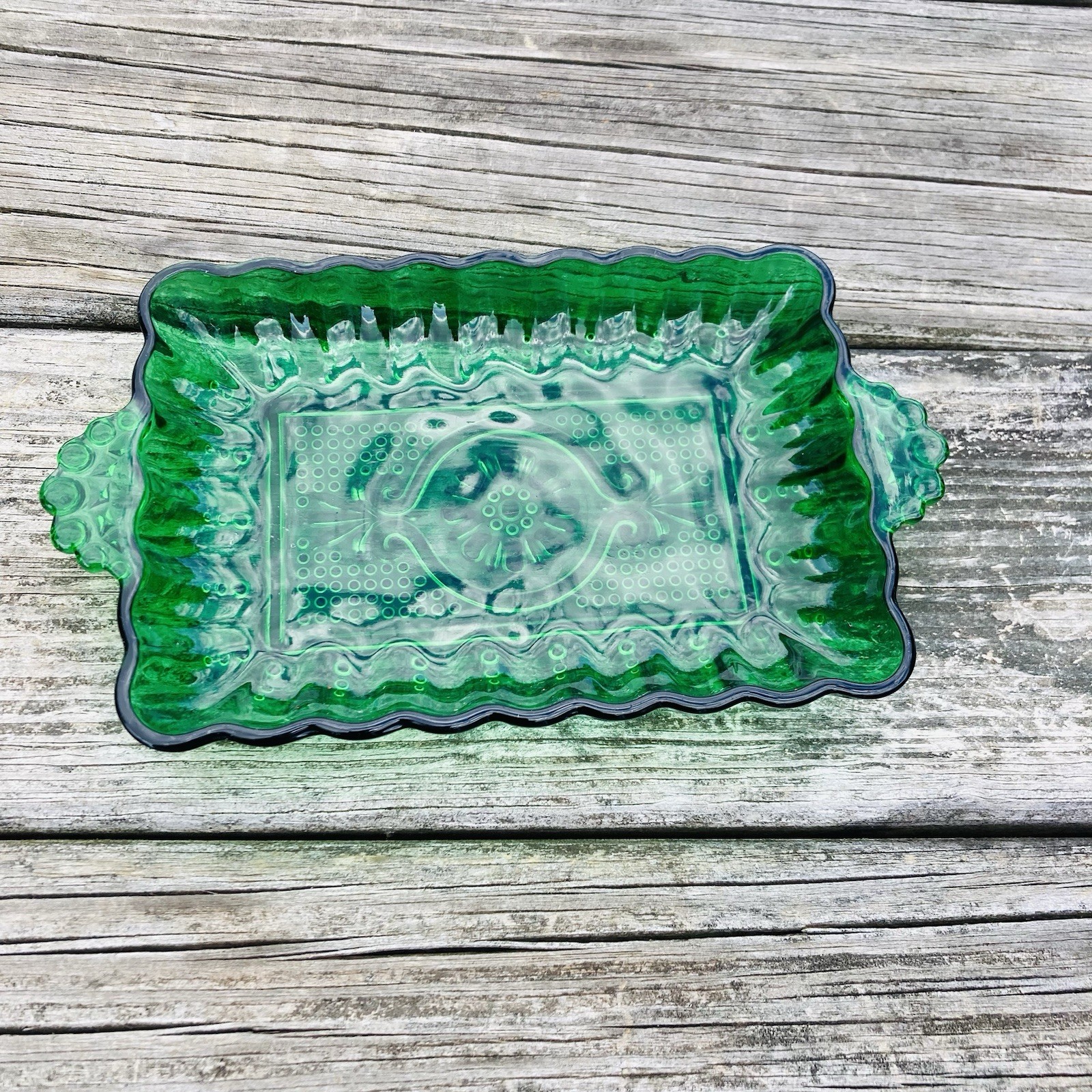 Vintage ANCHOR HOCKING Forest Green Glass Tray / Relish / Snack Dish 4.75”x8.5”
