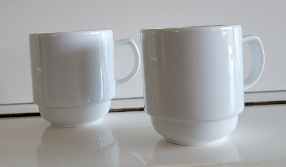 2 BAUSCHER GERMANY WHITE PORCELAIN COFFEE CUPS 3.5 INCHES DIAMETER 3 INCHES 6 OZ