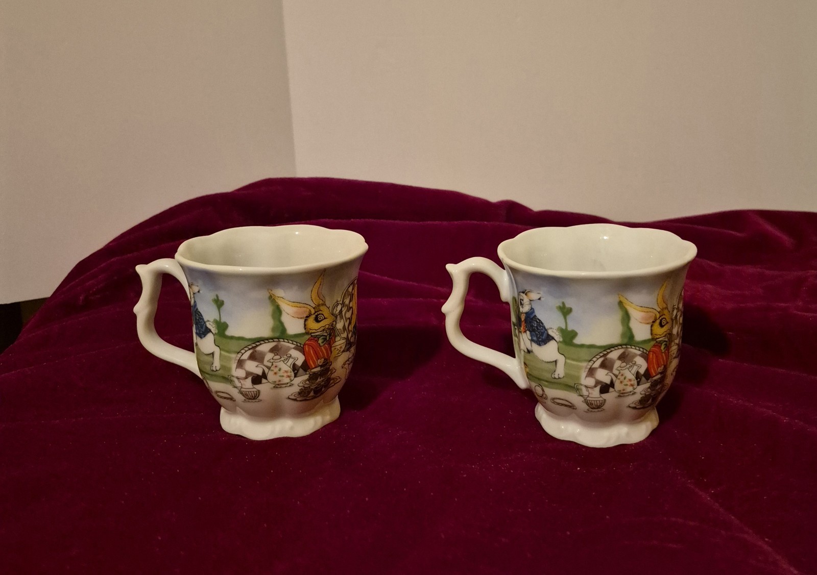 Paul Cardew Alice in Wonderland 150th Anniversary Edition tea cups & Saucers