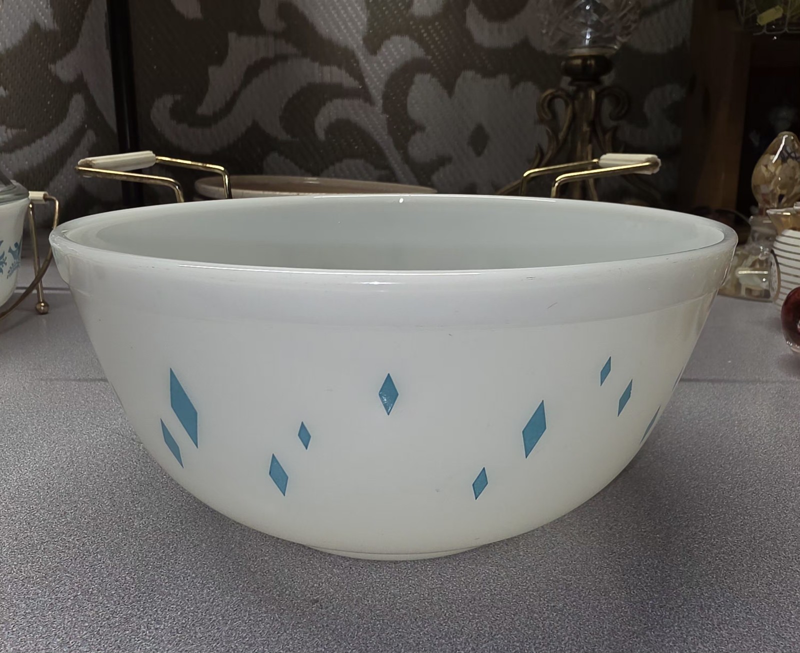 RARE 1950s Pyrex Turquoise Diamonds Promo 2.5 Qt Casserole Dish w/ Lid & Cradle