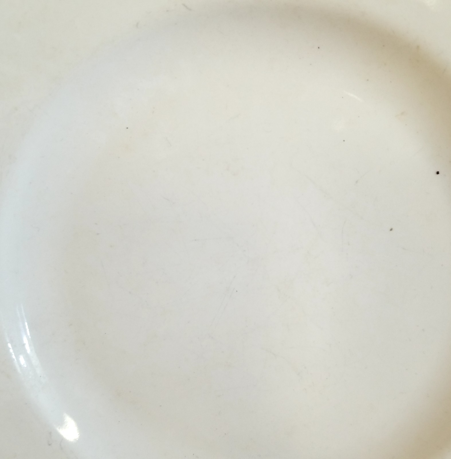 Pfaltzgraff Pearl brocade White Embossed Salad/Side Plates 7.25″ Set of 4
