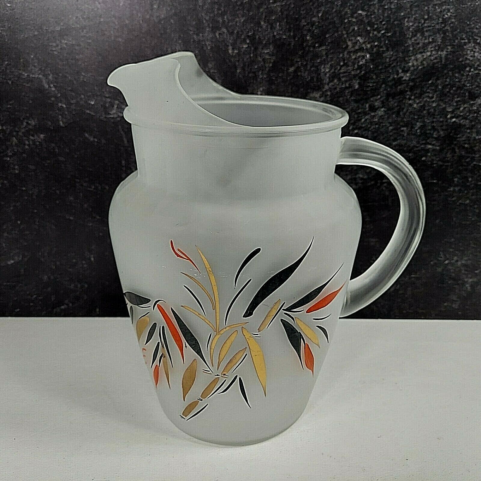 Frosted Cold Drink Juice Pitcher 2-Quart Red Black Gold Bamboo Design MCM VTG