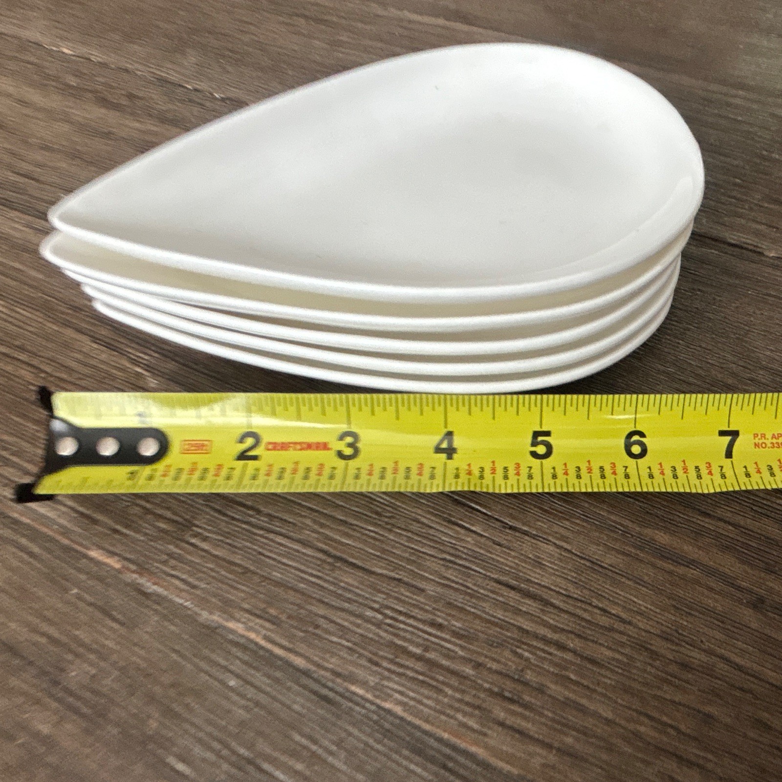 8pc White Teardrop Ceramic Plate Set Solid Glossy Finish Stackable