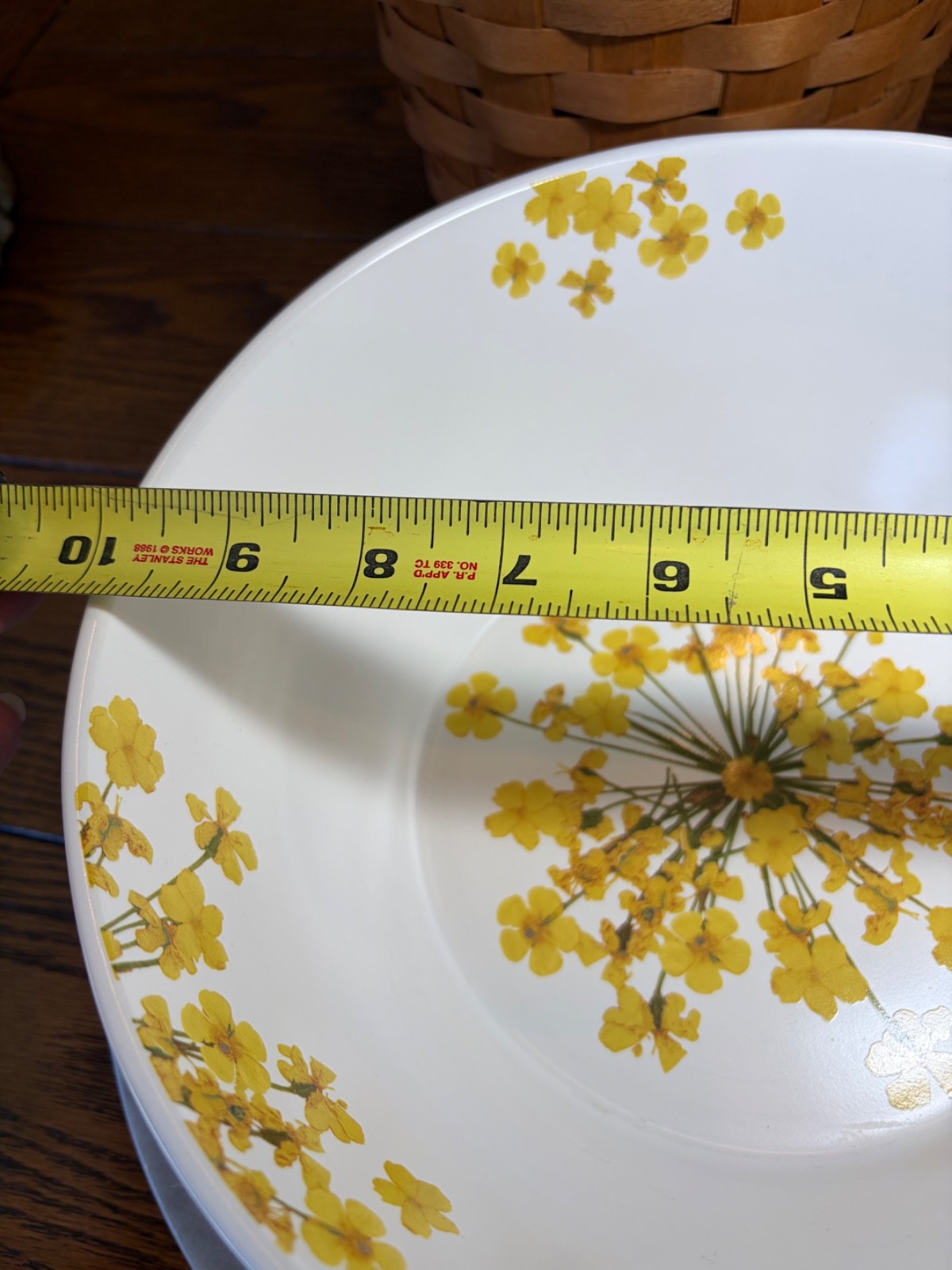 Bee And Willow Milbrook 10″ Round Serving Bowl White w/ Yellow Flowers Stoneware