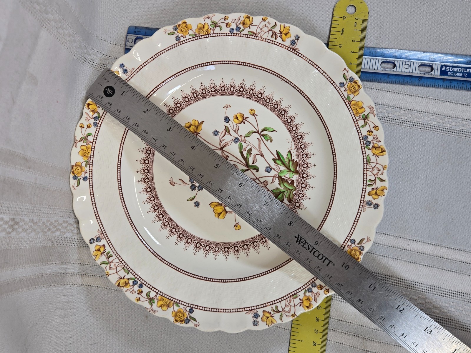 CRAZED Spode Buttercup Dinner Plate 10 3/8″