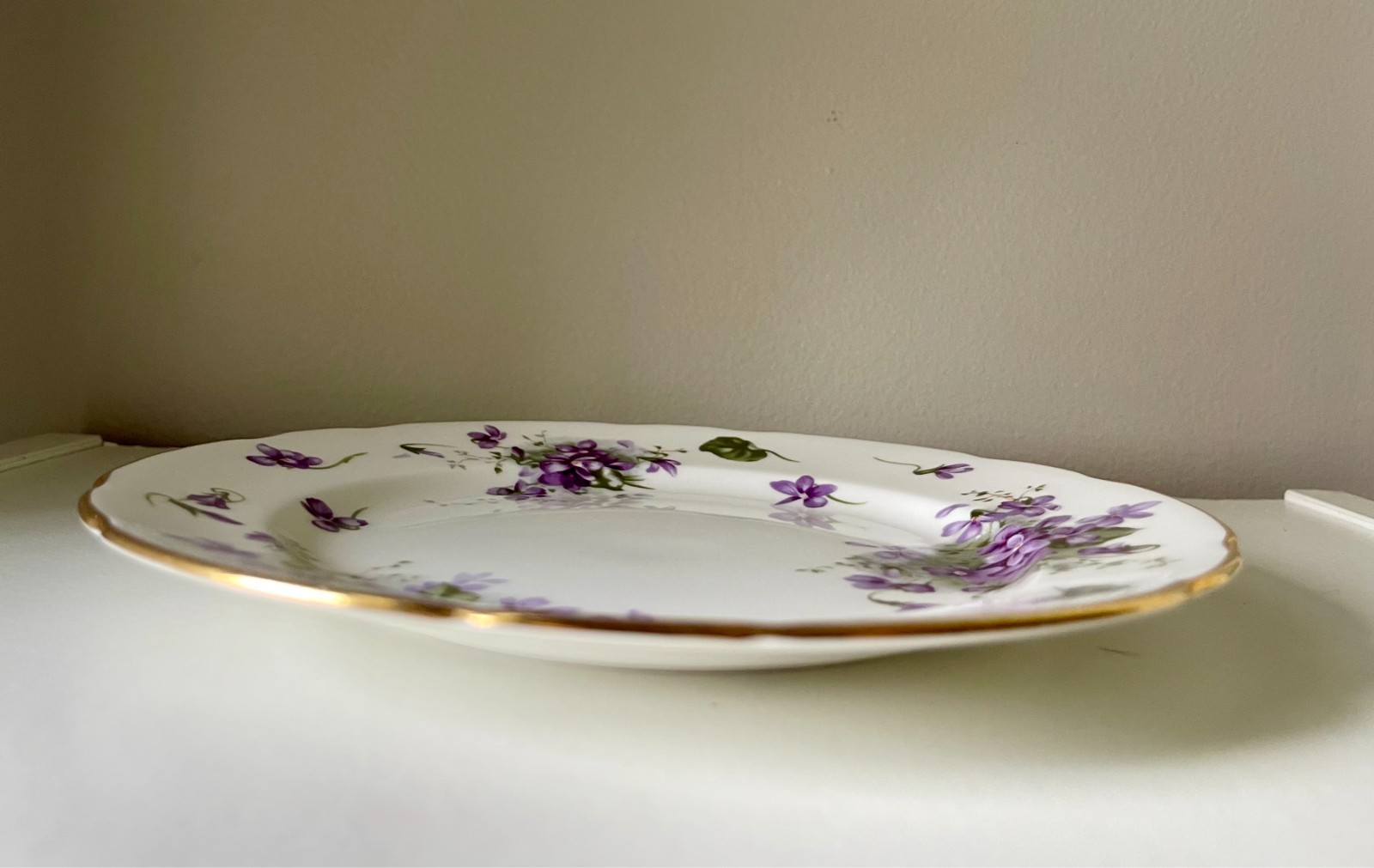 Hammersley Victorian Violets Bone China 8″ Salad Dessert Plate England Gold Trim