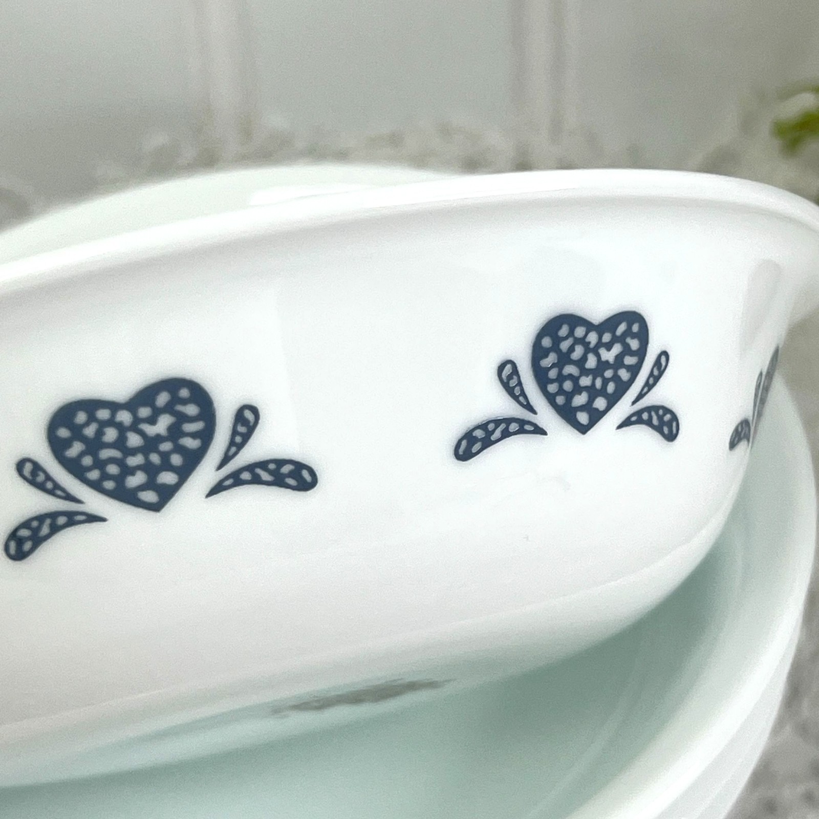 Corelle By Corning Set of 4 Berry Fruit Dessert Sauce Bowls Blue Hearts