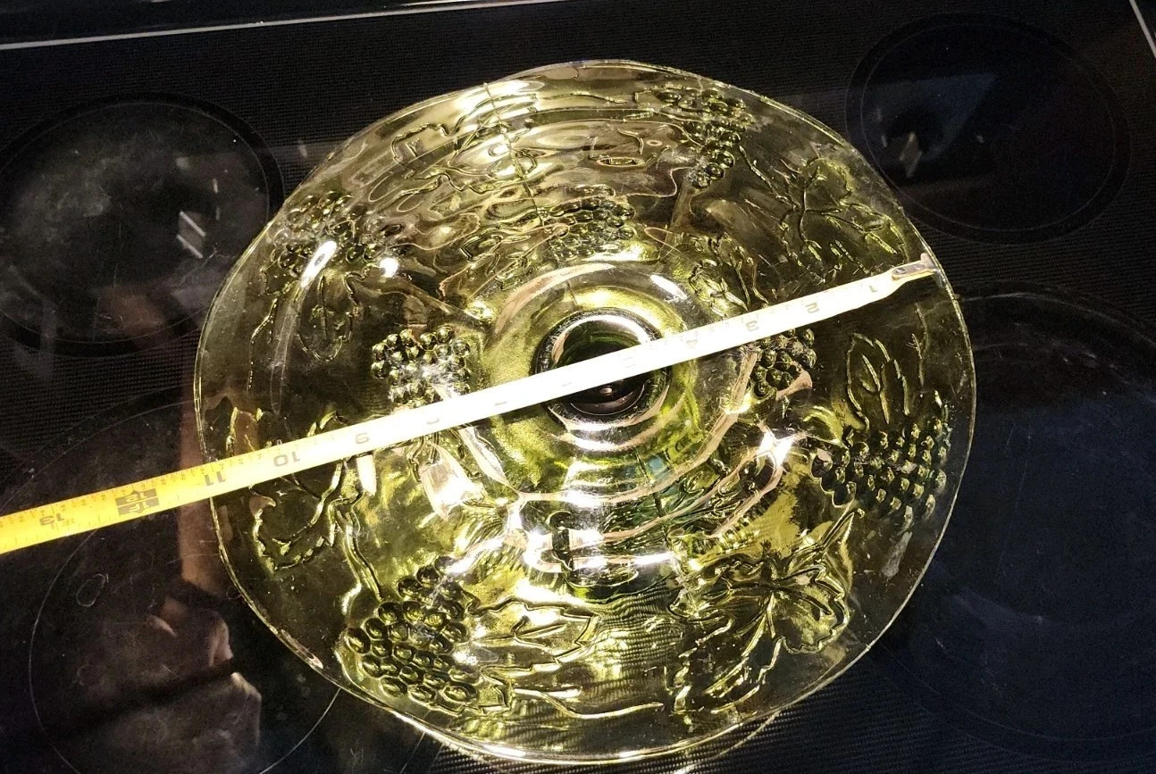 Vintage 11.5″ Indiana Glass Green Pedestal Stand Cake Dish Grapes & Leaves.