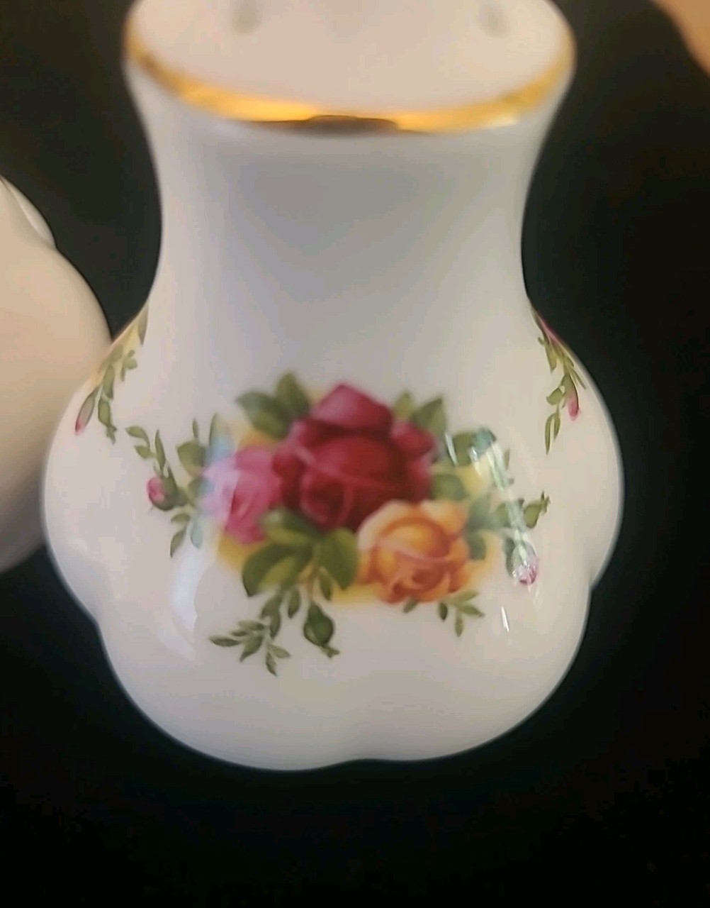 Royal Albert England Old Country Roses Salt and Pepper Shakers