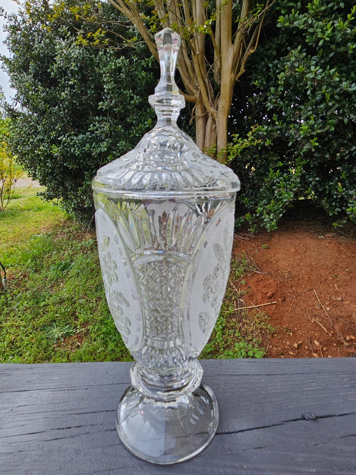 Apothecary Jar Lidded Etched Floral Patterns 14″ Crystal D’Adriana of Yugoslavia