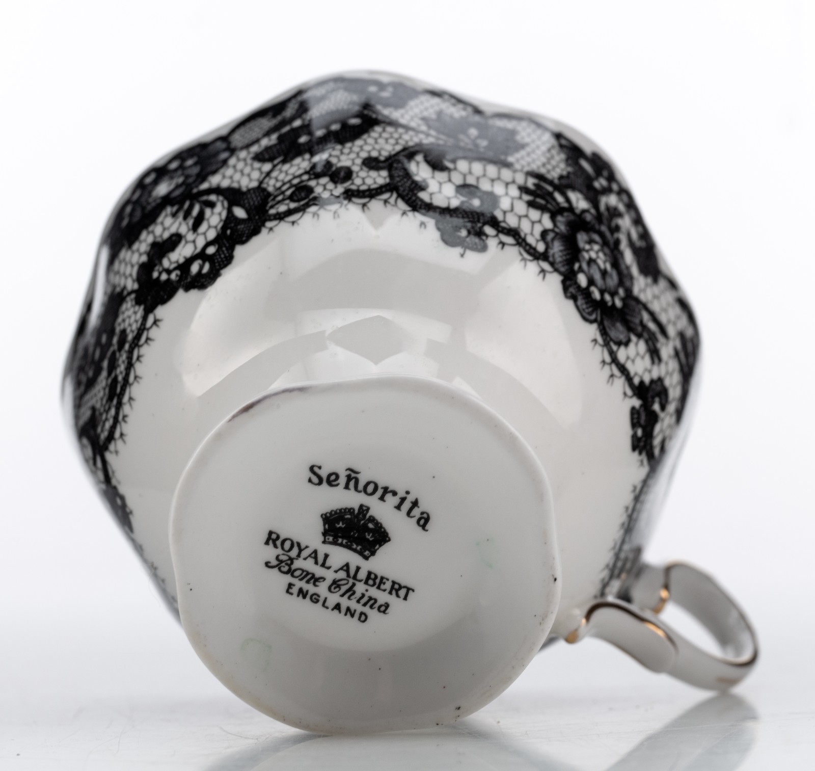 Royal Albert Bone China Tea-Cup Only Senorita Pattern Black Lace Rose 3″ 100g VG