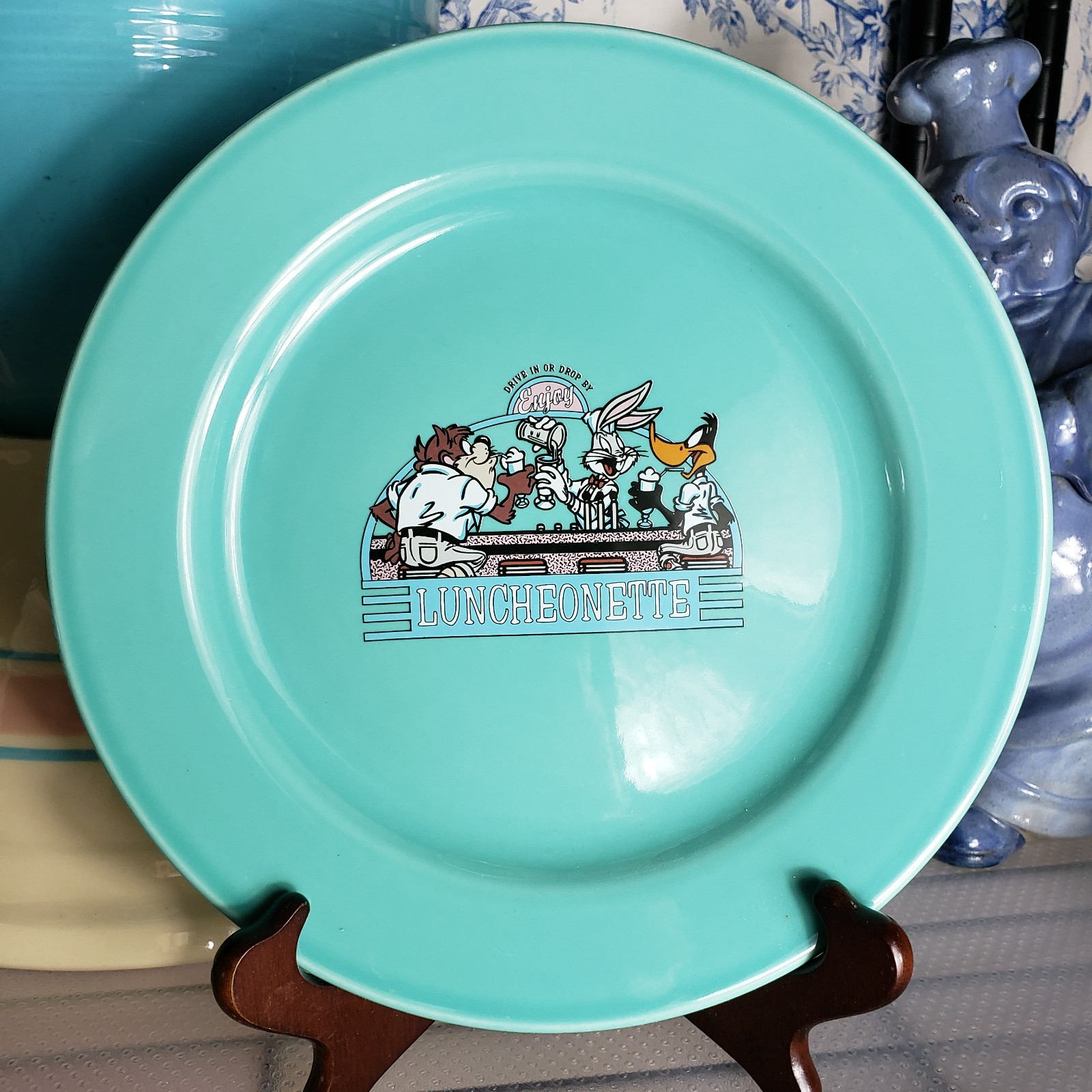 1994 Bugs Bunny Diner Luncheonette Plate Warner Bros. Daffy Duck Taz Turquoise
