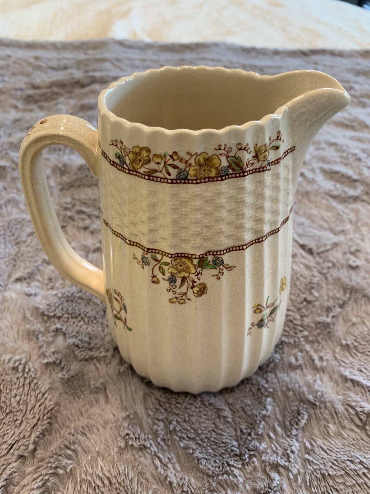 Spode buttercup water pitcher or coffee? 6 1/4 inches tall