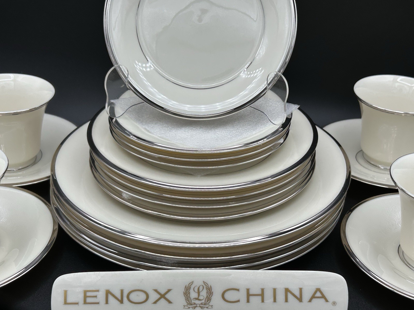 Lenox Solitaire~(Set of 4)~5 Piece Place Settings~1st Quality~Perfect~20 Pieces