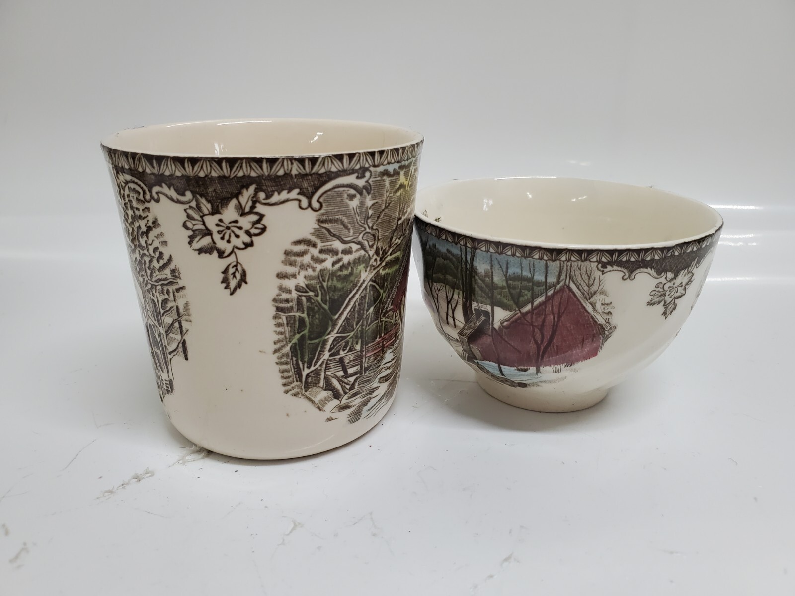 Set of 4 The Johnson Bros Friendly Village Covered Bridge Coffee Cup Mug
