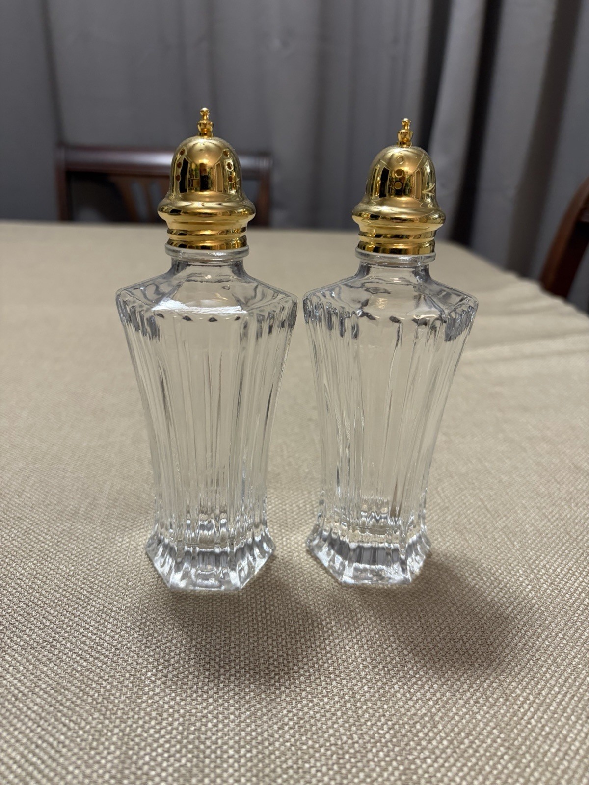 Mikasa Diamond Fire Glass 6″ Salt & Pepper Shakers W/ Goldtone Tops Japan