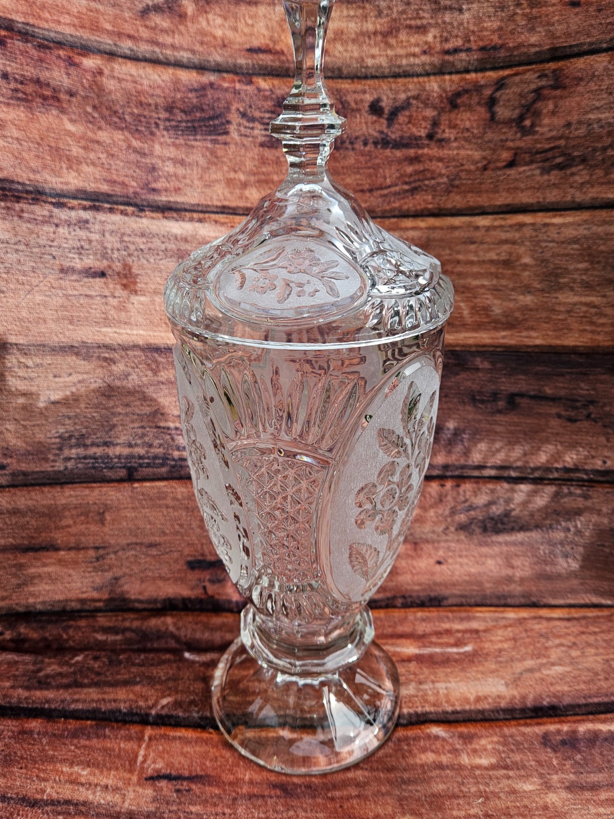 Apothecary Jar Lidded Etched Floral Patterns 14″ Crystal D’Adriana of Yugoslavia
