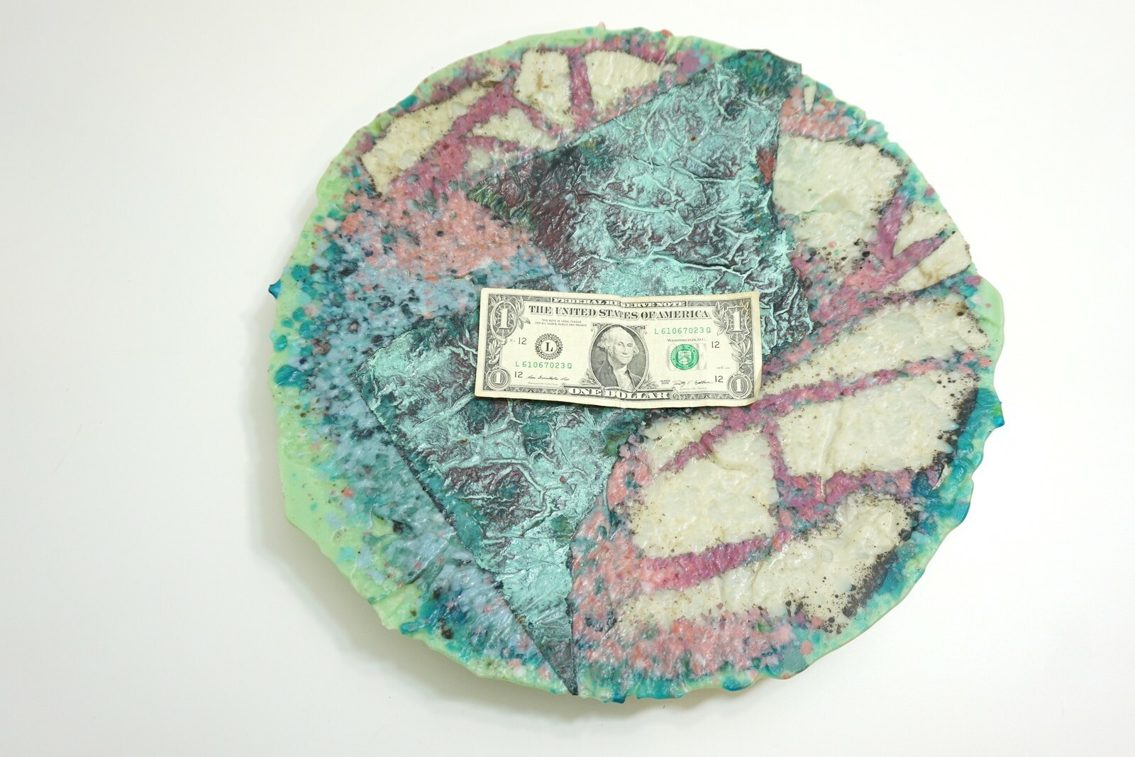 ROGER THOMAS No 20689 Signed Art Glass 15″ Charger Plate RARE Abstract Landscape