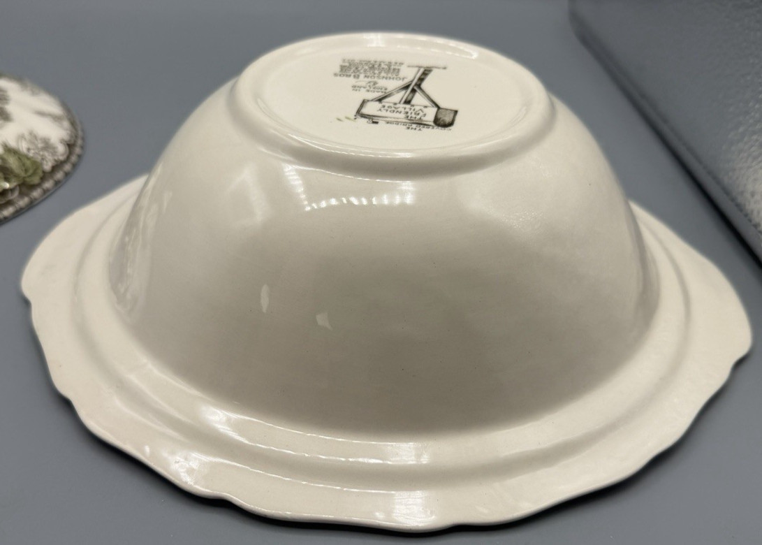 Johnson Brothers Friendly Village Covered Bridge Vegetable Dish Bowl With Lid