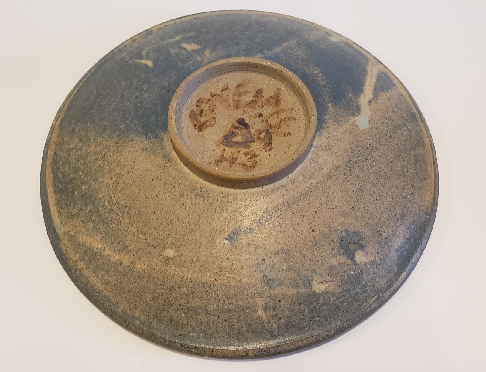 Pottery Plate Natural Blue Grey Brown Tones Has A Rough Texture Western Style