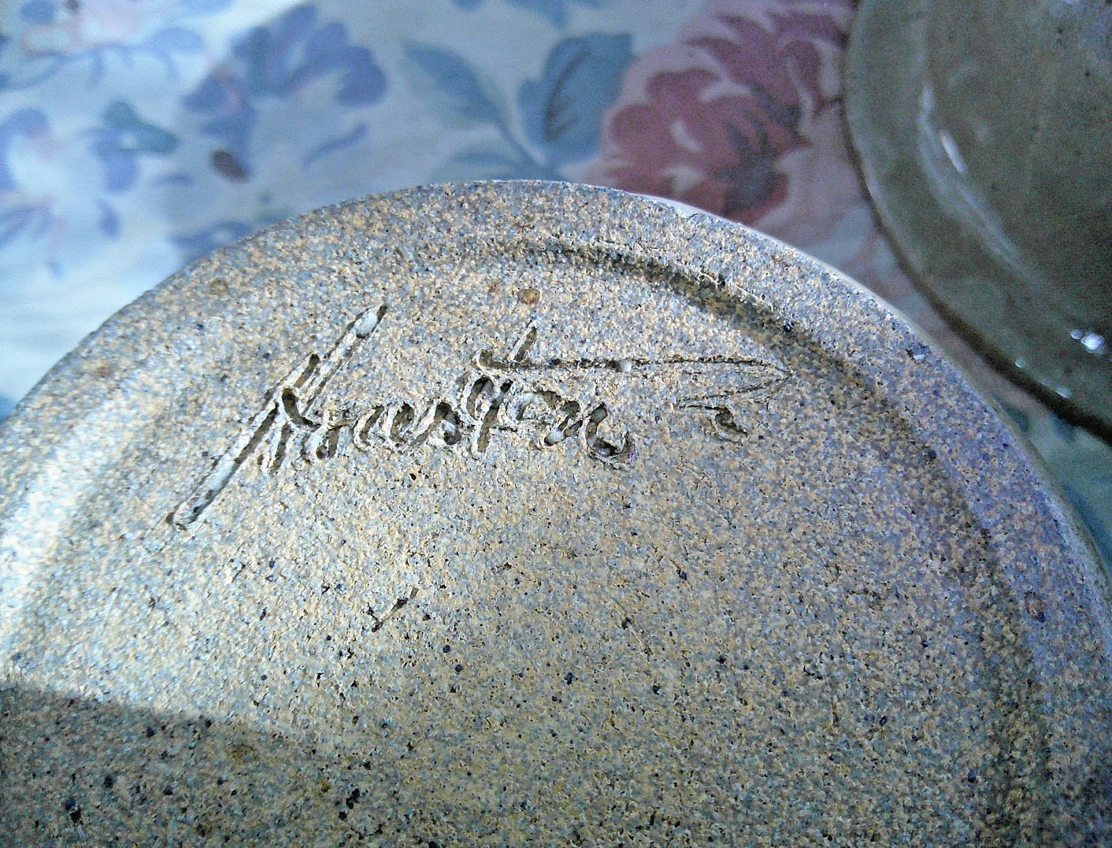 Handmade Studio Pottery Rustic Glossy Stoneware Bowl Browns Signed ‘Houston’?