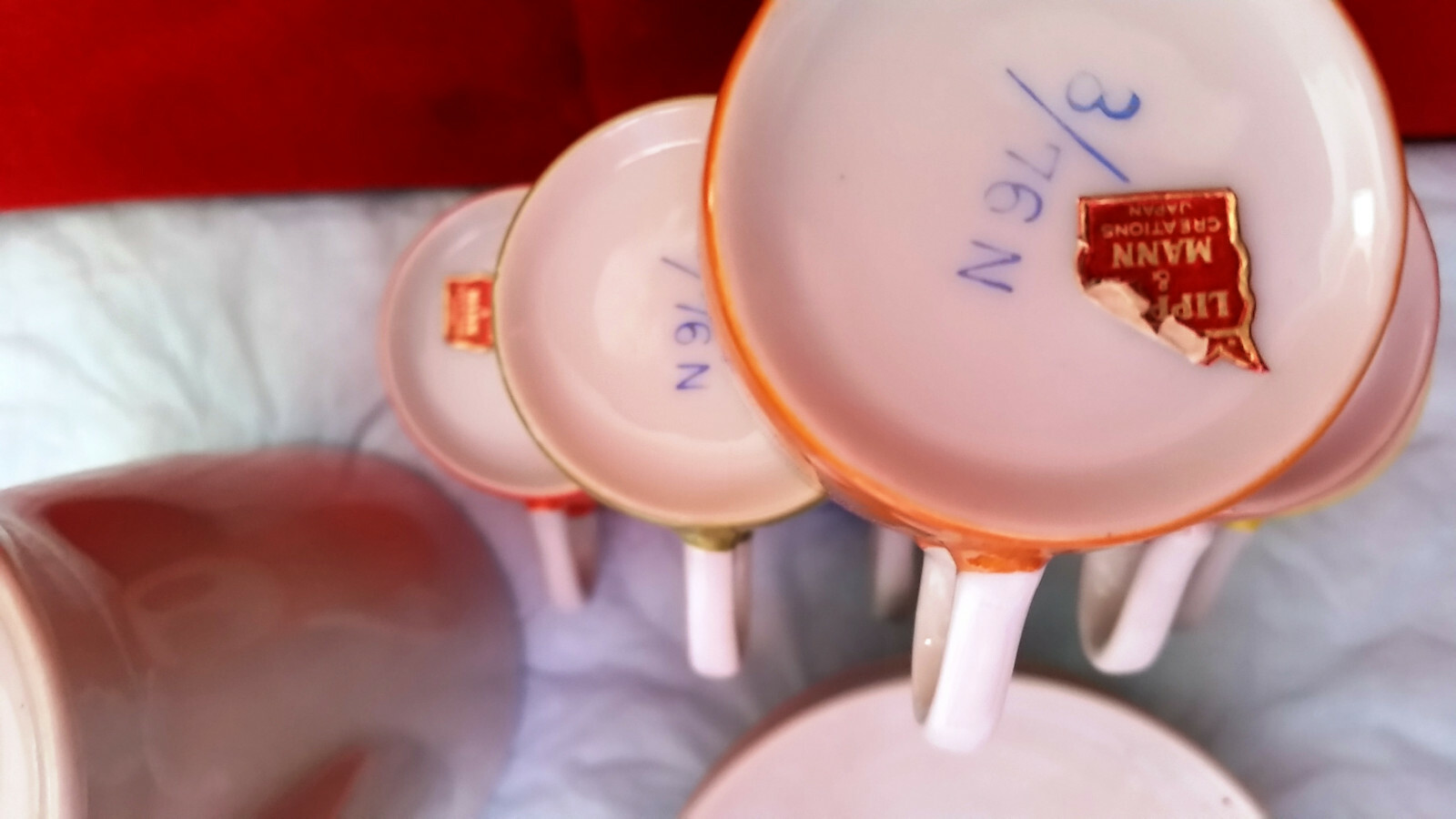 Lipper & Mann China Demi Tasse Set. 14 Pieces, Japan.