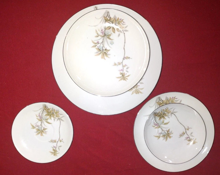 Japanese Harmony House Fine China Federal Platinum Gold Trim Sunny Glade 26 Pc