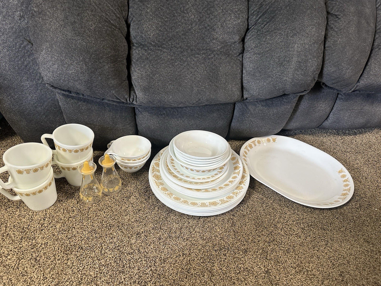 MIXED 33 Pc VINTAGE CORELLE GOLD BUTTERFLY DISHES & PLATTER & S&P